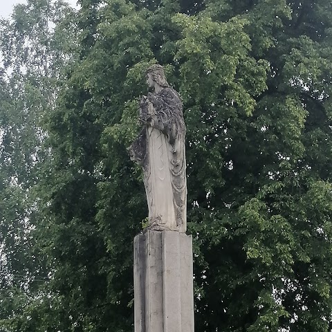 Пам'ятник королеві Ядвізі