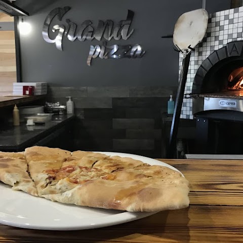 Grand pizza