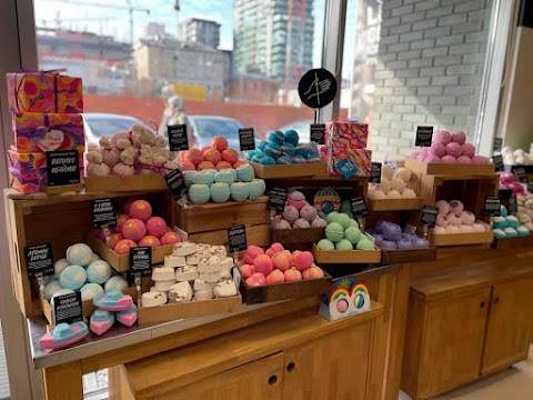 LUSH - свіжа косметика ручної роботи