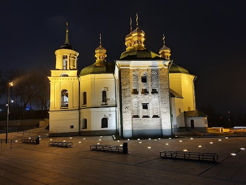 Галерея мистецтв 《Лавра》