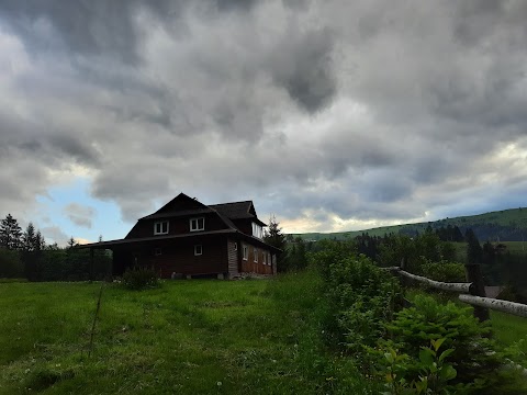 Приватна садиба "Київська оселя"