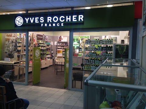 Бутик рослинної косметики Yves Rocher