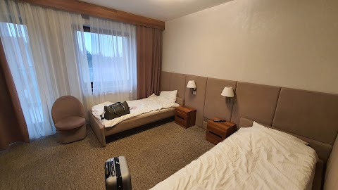 Hotelik Pod Dębami