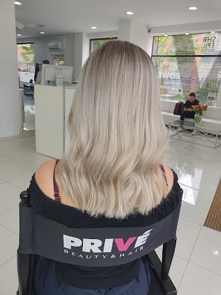 PRIVÉ Beauty & Hair - Depilacja Laserowa, Kosmetologia, Fryzjer