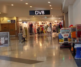 DV8