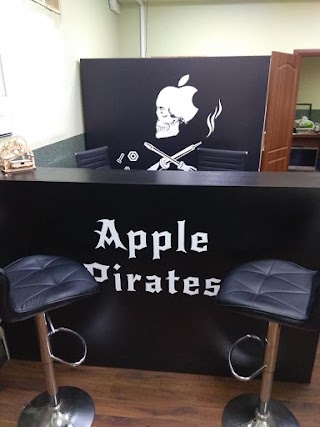 Apple Pirates