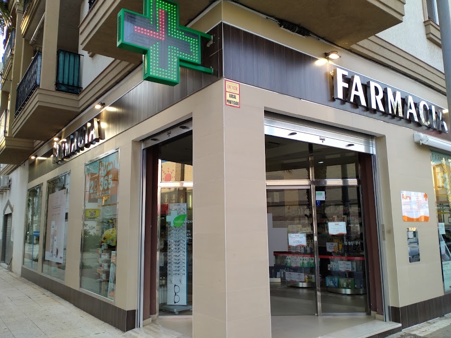 Foto farmacia Ruiz Millán, Nazaret