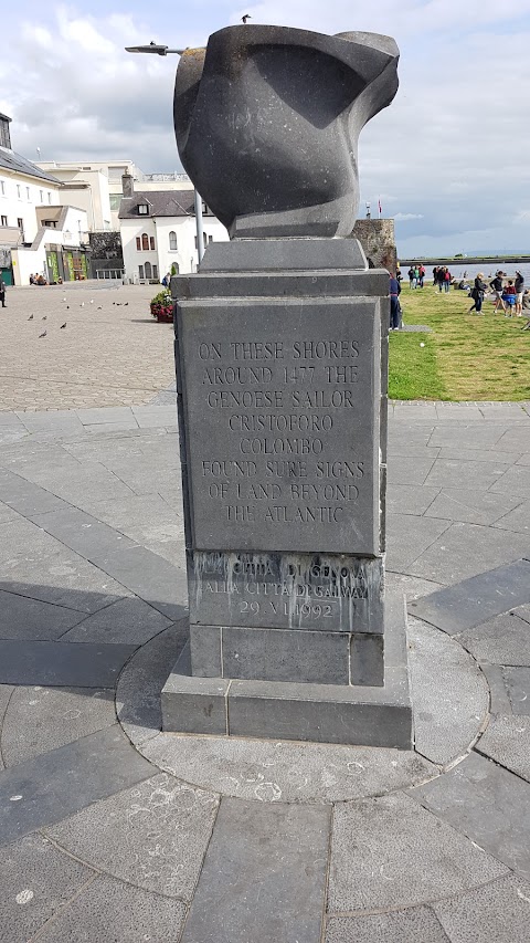 Memorial stone (tribute to genova)