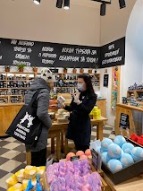 LUSH - свіжа косметика ручної роботи