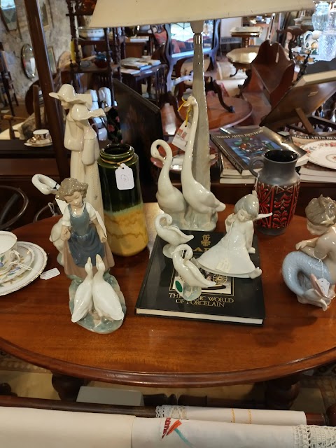 Clarenbridge Antiques