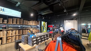 Amer Sports Outlet Store