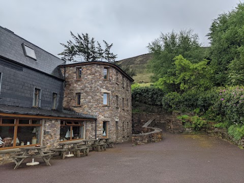 Caitins Pub and Accomodation