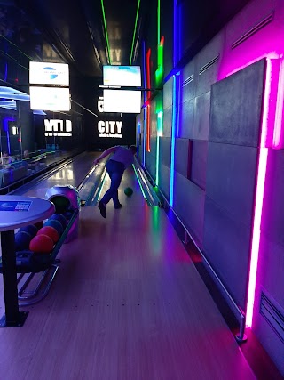 City Club & Bowling