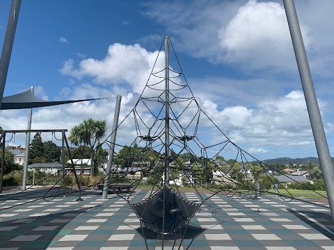 Heron Park Playground