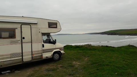 Garylucas Beach Car Park