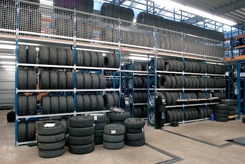 Mobile Tyres and Recovery