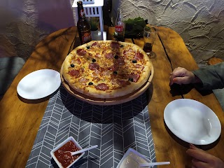 Pizza "Brzózki"