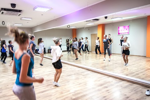 Szkoła Tańca UDZ Urban Dance Zone