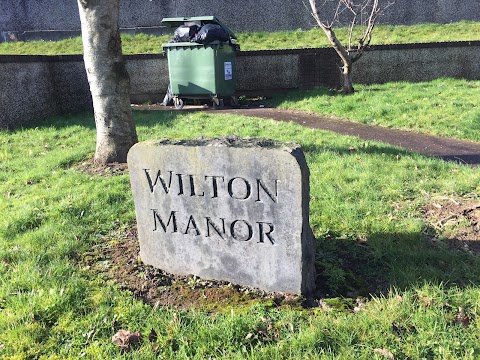Wilton Manor (Apartments)