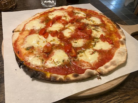 Czerwony Pomidor - Pizza Włoska Toruń