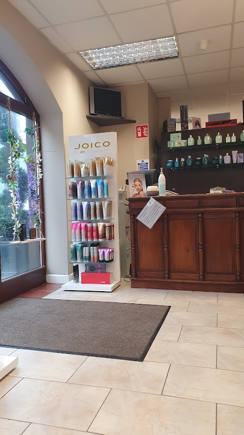 Jessies Hair & Beauty *BANTRY SALON*