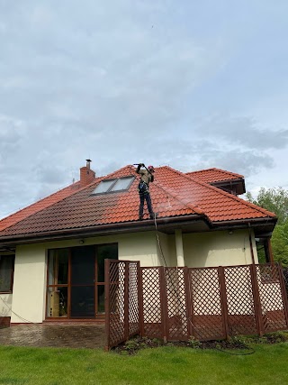 Clean House Dawid Zawiślak - Mycie dachów, elewacji, chodników, przeszkleń