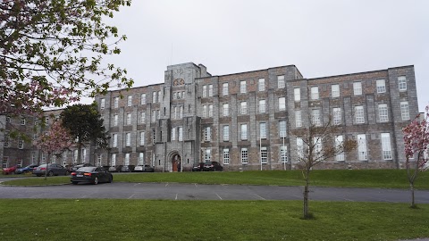 Coláiste Muire Máthair