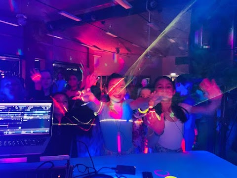 Lil Ravers Kids Disco and Party Entertainment Central Coast