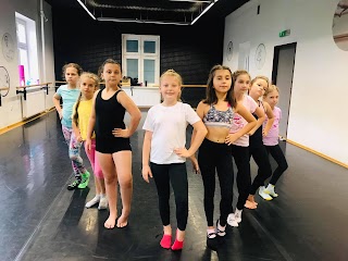 Annavi Dance Studio