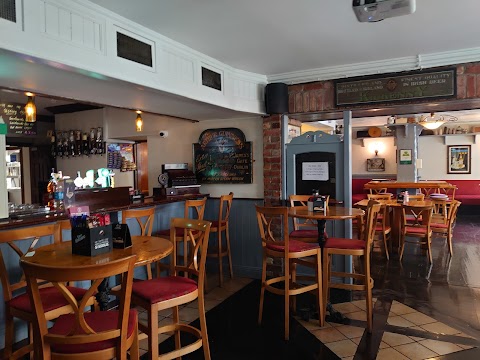 Rafter's Gastro Pub & Accommodation