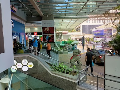 photo of Plaza Low Yat @ Bukit Bintang