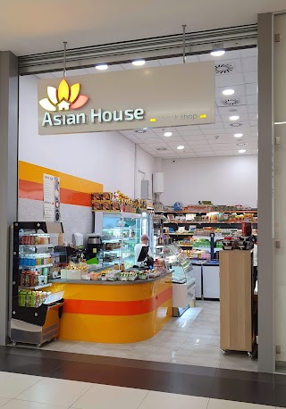 Asian House Wola Park