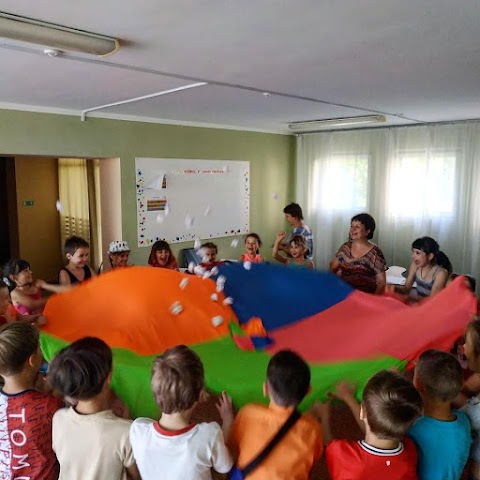 Дитячий табір «Алий Парус»