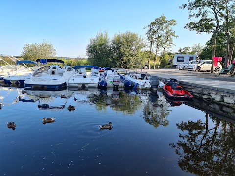 Lough Ree East Caravan And Camping