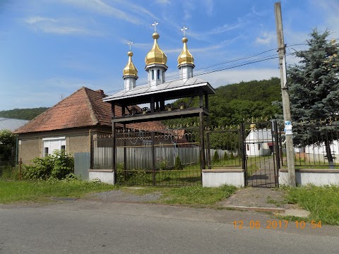 УПЦ Храм в чесьть Почаївської ікони Божої матері