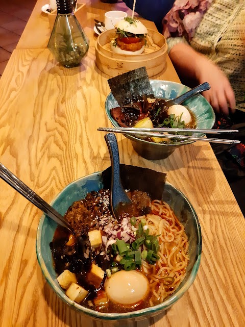 Dzik ' i Królik Ramen Shop