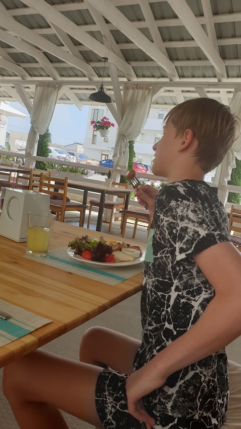 Прибой Beach Cafe