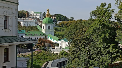 Лаврський храм на честь ікони Божої Матері "Всіх скорботних радість" УПЦ