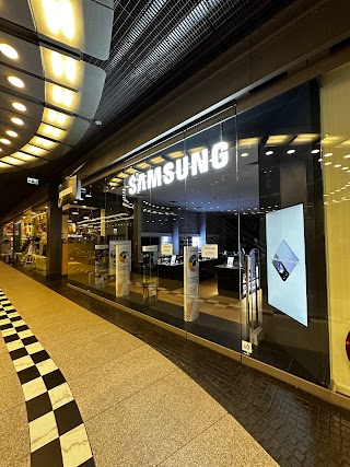 SAMSUNG BRAND STORE