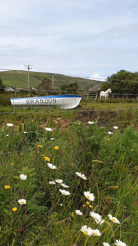 Lynes Self Catering Accommodation and Boat Hire