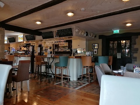 Murph's Gastro Pub, Derragarra Inn, Cavan