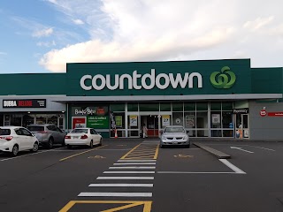 Countdown Moorhouse Ave