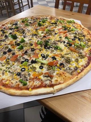 Kultowe Zapiekanki & Pizzeria Pepperoni Marki