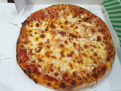 Mizzoni's Pizza Eyre square
