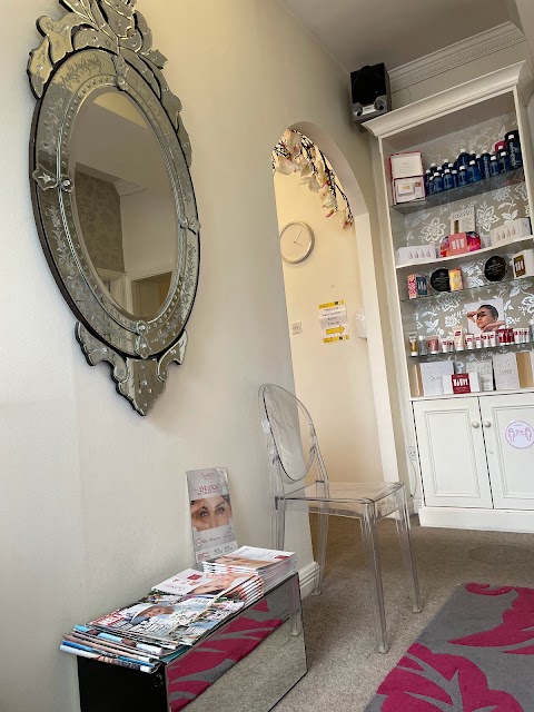 Oona Doherty Beauty Salon