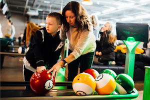 Airtastic Entertainment Centre Cork – Bowling, Mini Golf, Arcade, NY Kitchen