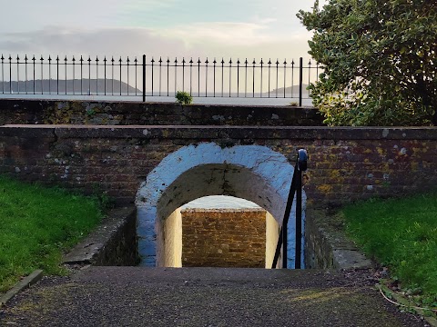 Titanic Memorial Garden (Gairdín Cuimhneacháin an Titanic)