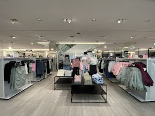 H&M