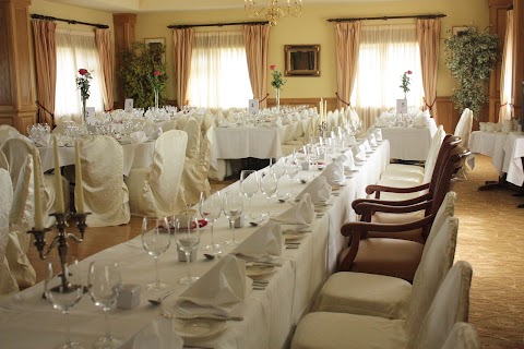 Fairhill House Hotel