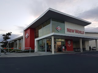 New World Kumeu